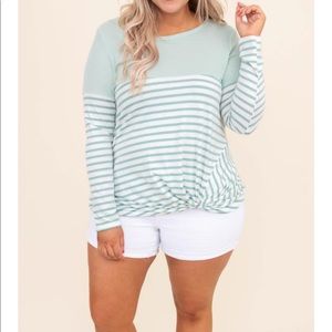 🆕💚Mint striped shirt